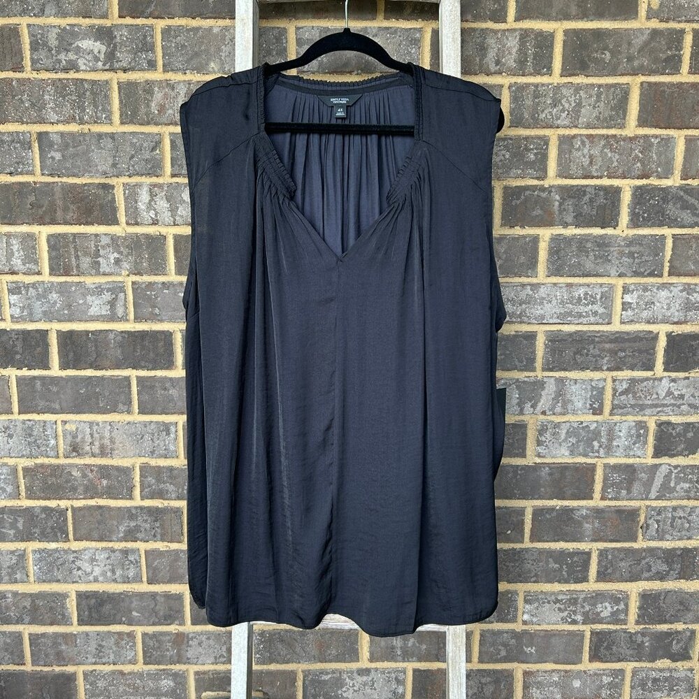 NWT Womens Plus Simply Vera Pleated Shell Black Sleeveless Blouse Size 4X